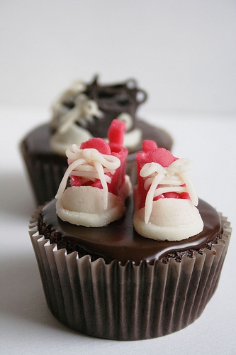 tiny sneaker cupcakes