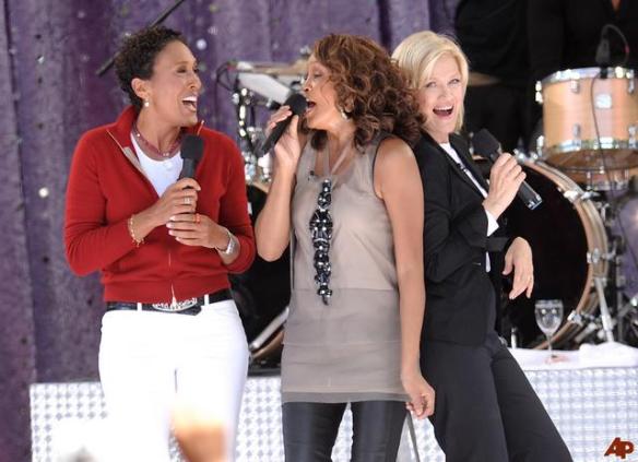 robin-roberts-whitney-houston-diane-sawyer-2009-9-1-14-40-9